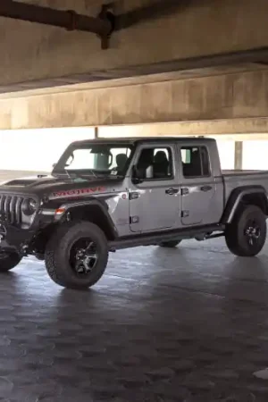 Markdown DV8 Offroad 07-23 Jeep Wrangler JK/JL & Gladiator JT FS-1 Series Stubby Front Bumper