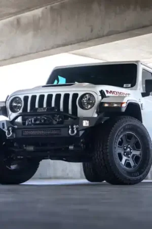 DV8 Offroad 18-23 Jeep Wrangler JL / 20-23 Jeep Gladiator JT FS-7 Mid-Width Winch Front Bumper Warranty Included